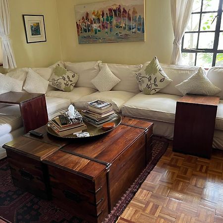 Готель Hob House Gachie Екстер'єр фото