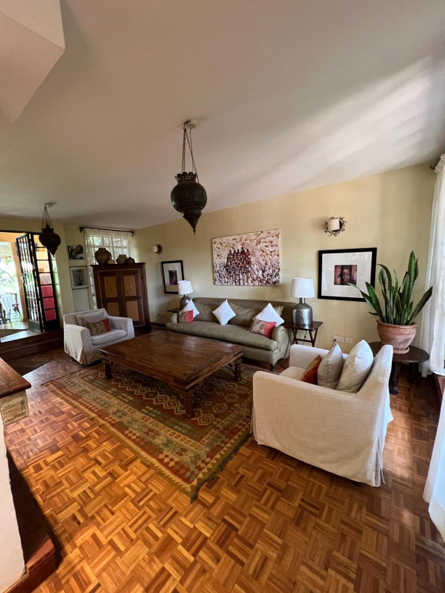 Готель Hob House Gachie Екстер'єр фото